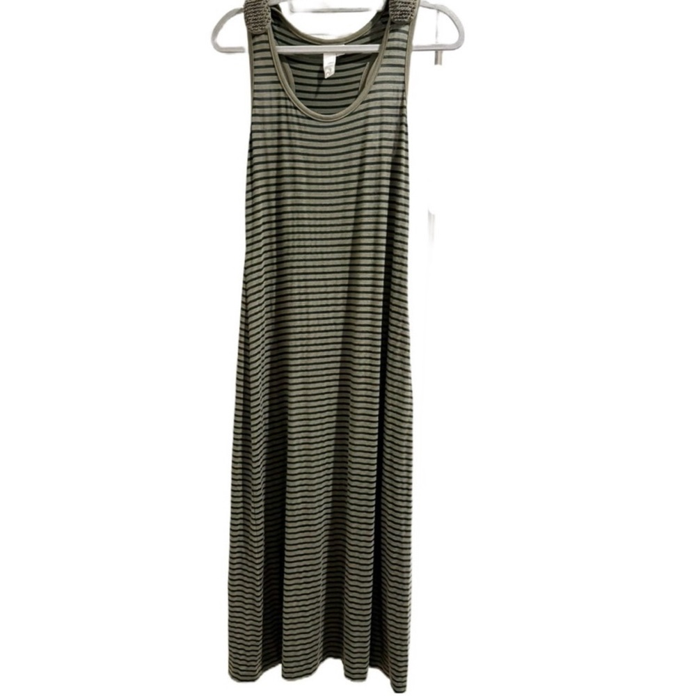 2bRYCH Beaded Shoulder Sleeveless Scoop Neck Maxi Dress Olive Green Striped Sz S
